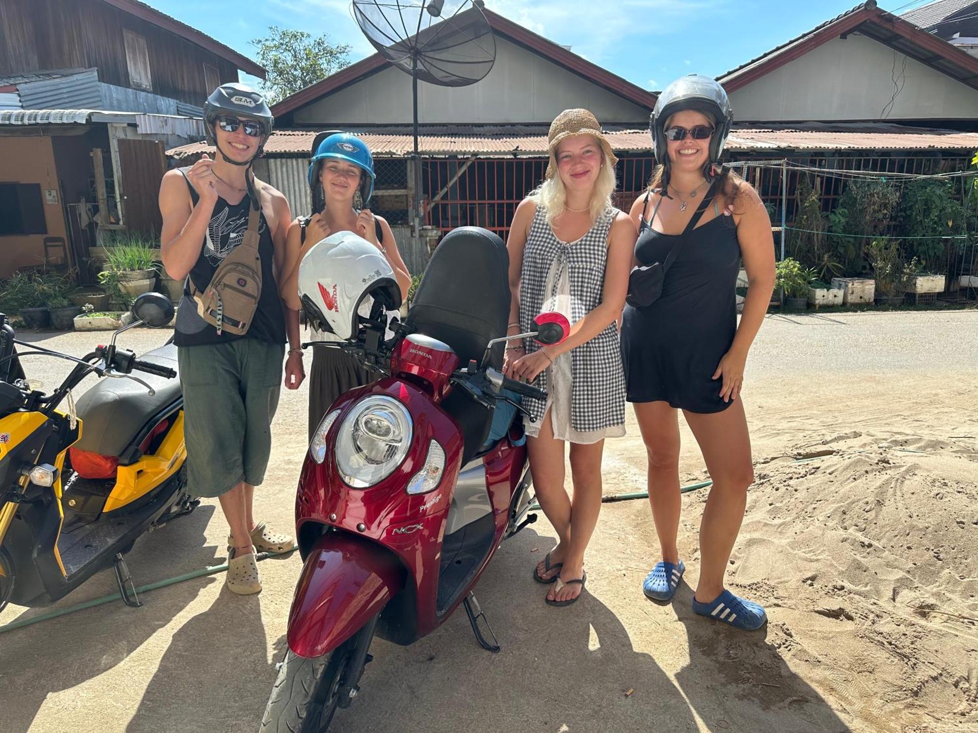 Vang Vieng Guesthouse Dış mekan fotoğraf